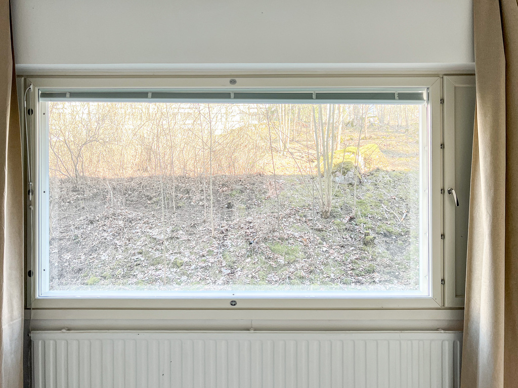 Show larger image in a new window Show larger image in a new window