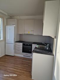 Kaarenjalka 4 B, Kontula, Helsinki