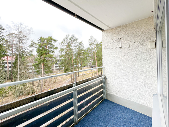 Rental Espoo Otaniemi 1 room 4. kerroksen tehokkaasti toteutettu koti kivalla sijainnilla, missä kulkuyhteydet, palvelut on läsnä