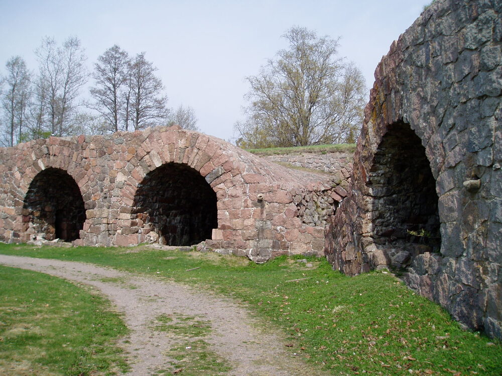 Guided tour to Loviisa military fortresses