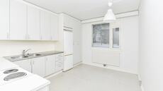 Laajavuorenkuja 5 A, Martinlaakso, Vantaa