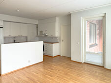 Metallimiehenkuja 2, Pajala, Järvenpää
