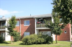 Kaarikatu 13 C, Asemantausta, Lahti