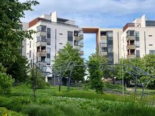 Mustankivenaukio 3, Vuosaari, Helsinki