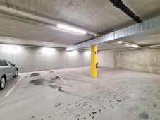 Valtakatu 17 autohalli, Keskusta, Pori
