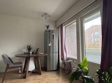 Kantelettarentie 4 E, Kannelmäki, Helsinki