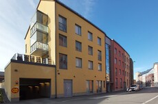 Taidemaalarinkatu 3 B, Kuninkaantammi, Helsinki