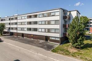 Rentals: Kuopio Maaninka, 3h+k+khh+sauna+ autotalli + hevostalli + aitta, ,  , 950, €/m, 1284605 - For rent 