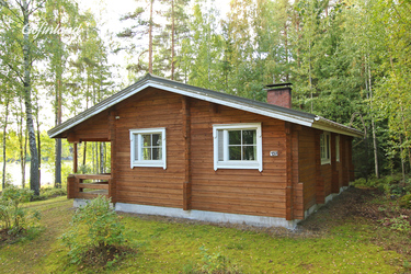 Vacation rentals for log cabins, holiday homes and cottages in Pyhäjärvi  Lake Trail Finland 