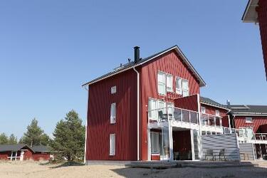 Vacation rentals for log cabins, holiday homes and cottages in Hailuoto  Finland 