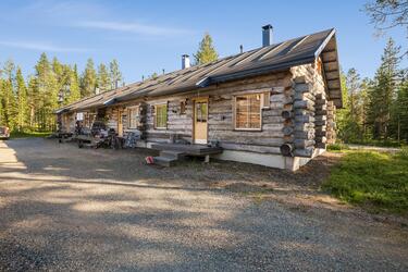 Vacation rentals for log cabins, holiday homes and cottages in Äkäslompolo  Finland 