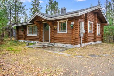 Vacation rentals for log cabins, holiday homes and cottages in Pyhä-Luosto  National Park Finland 