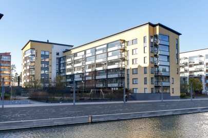 Aurinkotuulenkatu 20 B, Aurinkolahti, Helsinki