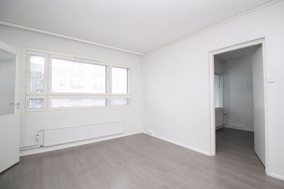 Maalinauhantie 7, Länsimäki, Vantaa