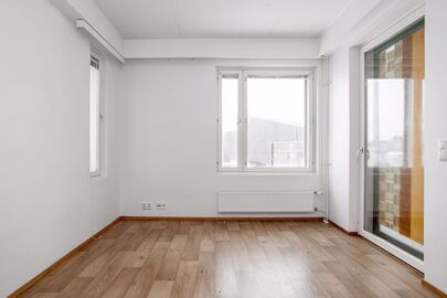 Kivensilmänkuja 1, Myllypuro, Helsinki