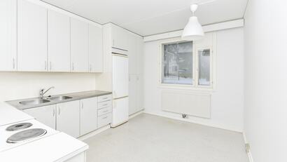 Laajavuorenkuja 5 A, Martinlaakso, Vantaa