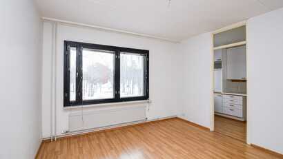 Maapadontie 3 A, Oulunkylä, Helsinki