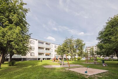 Tarkka-ampujankatu 12, Heinäpää, Oulu