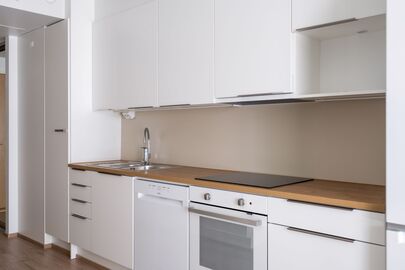 Jousenpuistonkatu 8, Tapiola, Espoo