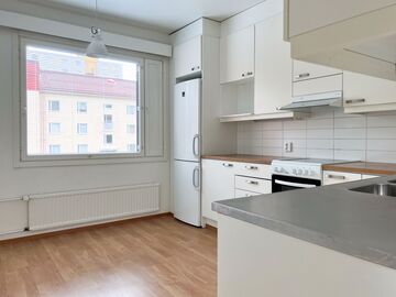 Kalliotie 11, Tuira, Oulu