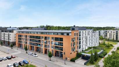 Henttaan puistokatu 8 C, Suurpelto, Espoo