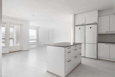 Keltasafiirinpolku 6, Kivistö, Vantaa