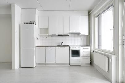 Kokkokalliontie 9 J, Pitäjänmäki, Helsinki