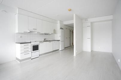 Kokkokalliontie 9 J, Pitäjänmäki, Helsinki