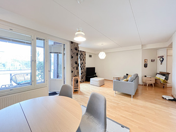 Taimistontie 11 B, Pitäjänmäki, Helsinki