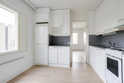 Henrikintie 5 D, Pitäjänmäki, Helsinki