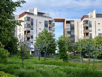 Mustankivenaukio 3, Vuosaari, Helsinki