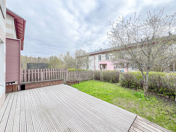Nurmilinnuntie 4 E, Rastaspuisto, Espoo