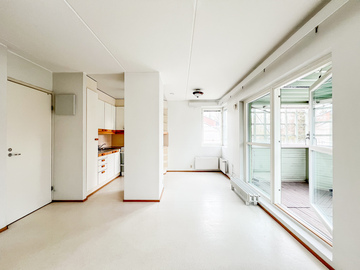 Laulurastaantie 13 E, Tapaninkylä, Helsinki