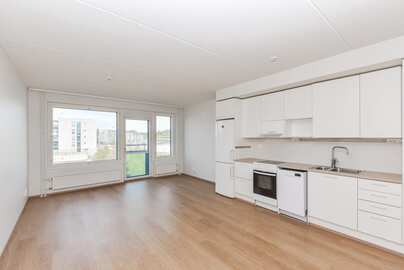Henttaan puistokatu 8 A, Suurpelto, Espoo