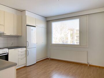 Tarkka-ampujankatu 12, Heinäpää, Oulu