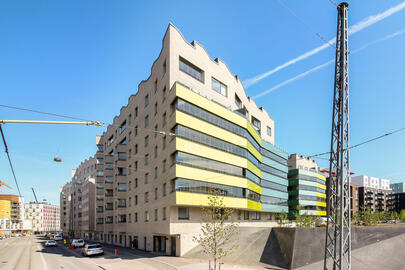 Välimerenkatu 10, Jätkäsaari, Helsinki