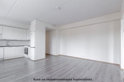 Uudenpellonkatu 10, Asemantausta, Lahti