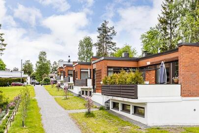 Alkutie 71-73, Länsi-Pakila, Helsinki
