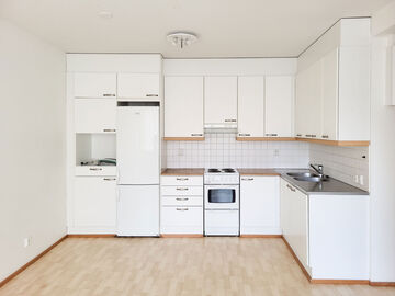 Tuomiokirkonkatu 32, Keskusta, Tampere