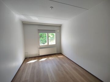 Päivöläntie 25, Tapanila, Helsinki