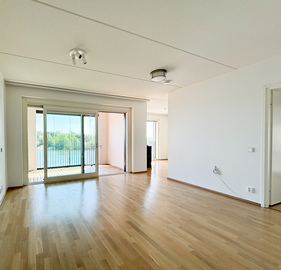 Aallonhalkoja 3 E, Kalasatama, Helsinki