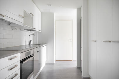 Kuninkaantammenkierto 12 B, Kuninkaantammi, Helsinki