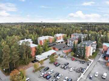 Maikkulanraitti 2 ja Kangaskontiontie 1, Maikkula, Oulu