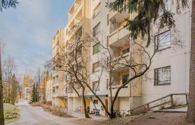 Rental Kerava Keskusta 3 rooms Tilava, hyvin edullinen kolmio Keravalta, rauhallisesta talosta Kankurinpolulta. Heti vapaa!