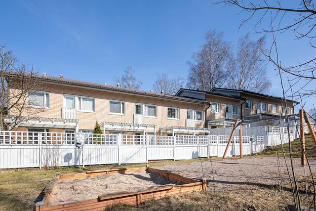 Asumisoikeusasunto Vantaa Rajakylä 3 huonetta