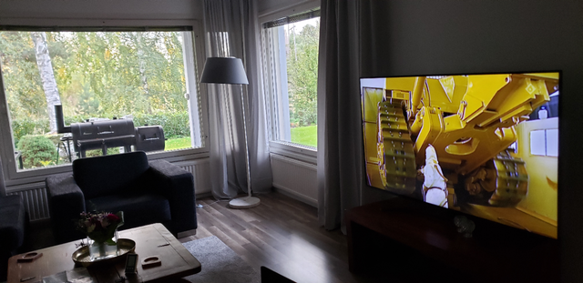 Rental Rauma Lajo 4 rooms Olohuoneessa 65" tv jossa netin kautta mahdollista Netflix etc.
