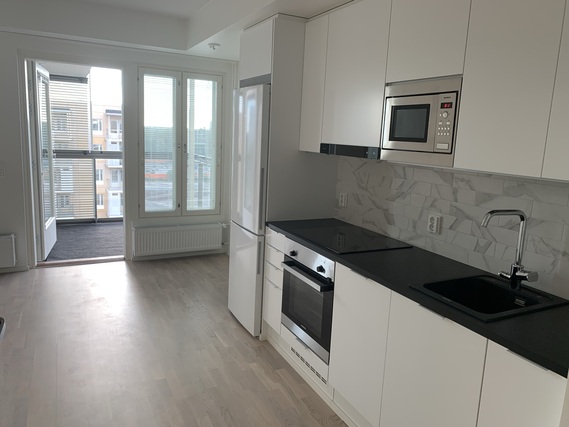 Rental Espoo Finnoo 1 room Keittiössä on uudet Siemensin kodinkoneet, myös astianpesukone.