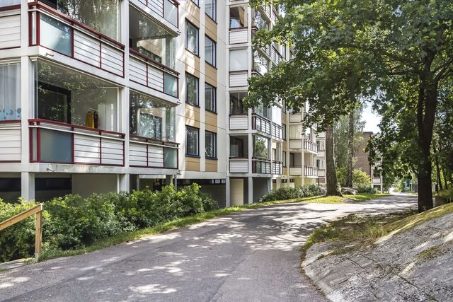Vuokra-asunto Vantaa Pähkinärinne 4 huonetta