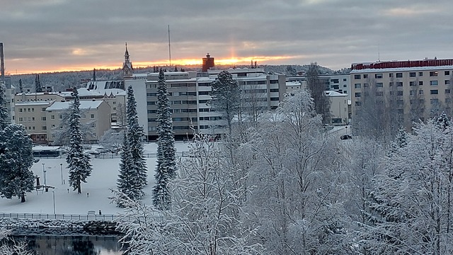 Vuokra-asunto Kajaani Teppana 4 huonetta Näkymä parvekkeelta Kajaanin keskustaan päin.