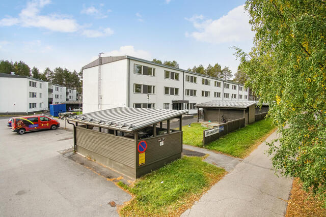 Vuokra-asunto Oulu Puolivälinkangas 3 huonetta Julkisivu